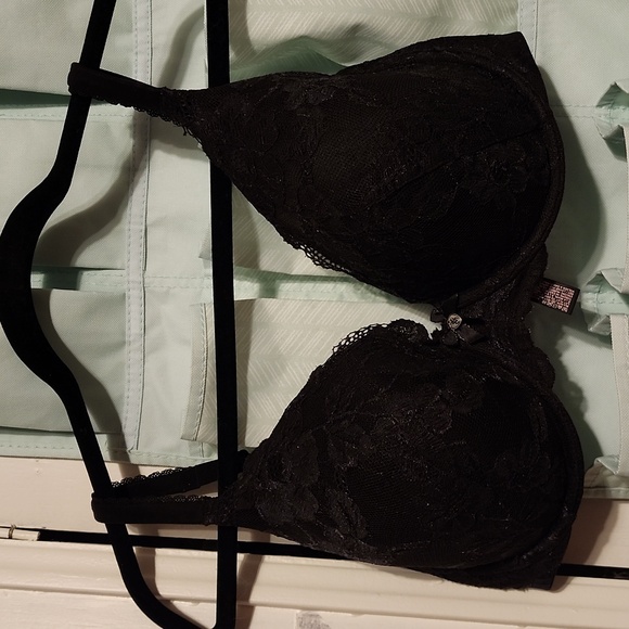 VS body by victoria lined perfect coverage black with lace 36DD - Picture 1 of 4